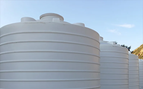 广河塑料大桶怎么选？PE/PP材质区别及选购指南