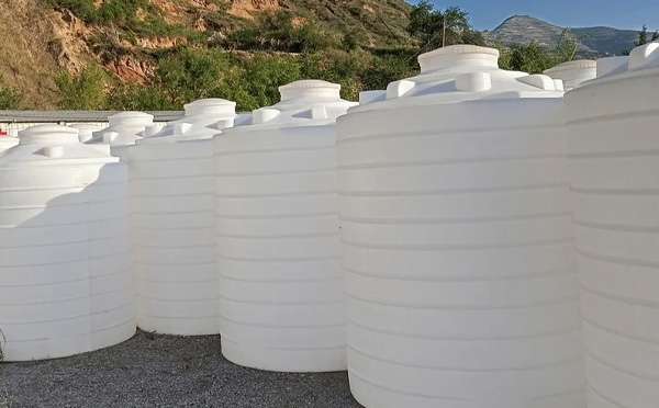 化工液体储存注意事项——选对PE广河塑料桶避免安全隐患 化工液体储存注意事项——选对PE广河塑料桶避免安全隐患