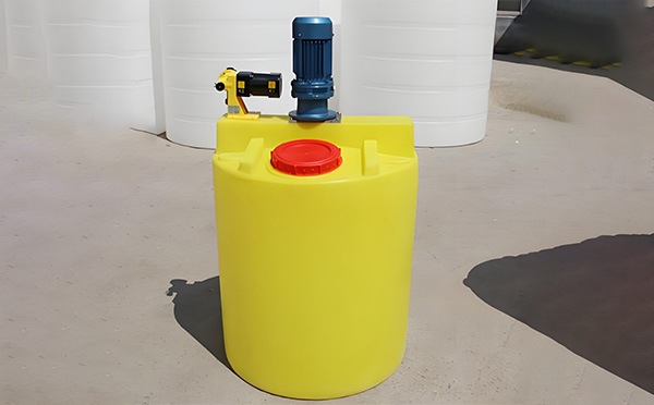 广河加药桶定制选型要点与行业应用技术指南